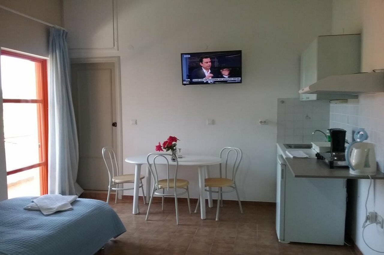 חאניה Ilona Apartments מראה חיצוני תמונה